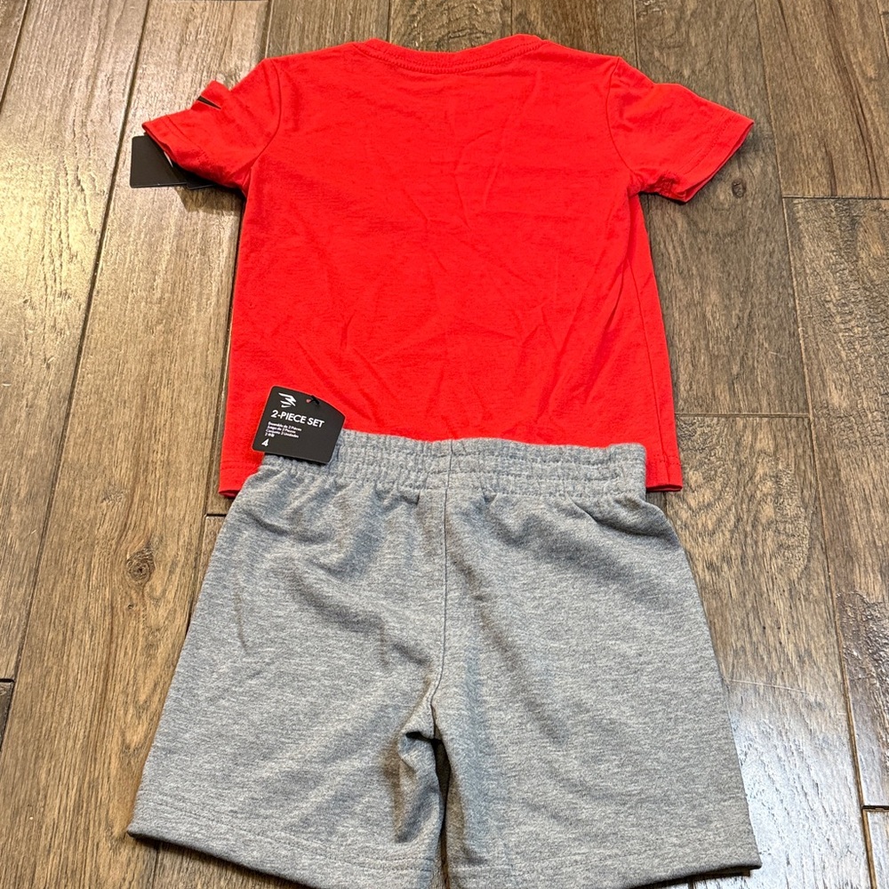 Nike Red Tee and Gray Shorts Set - Picture 2 of 6